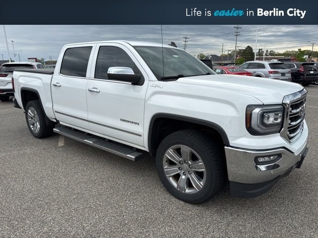 2018 GMC Sierra 4WD Crew Cab Short Box SLT's photo