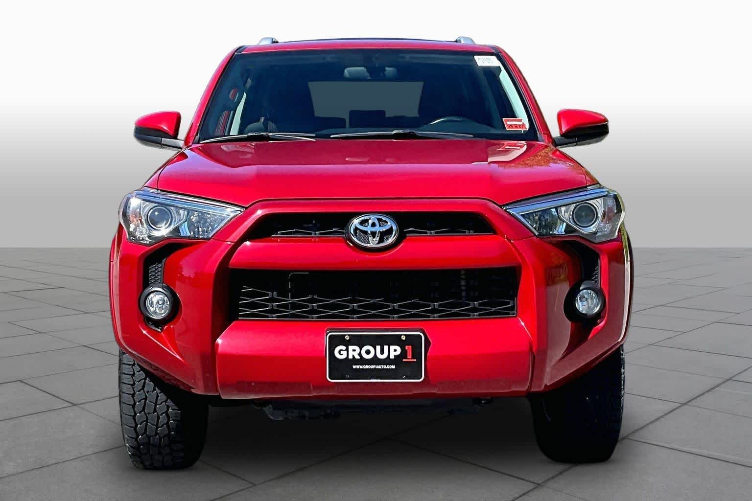 Certified Used 2016 Barcelona Red Metallic Toyota SR5 image 4