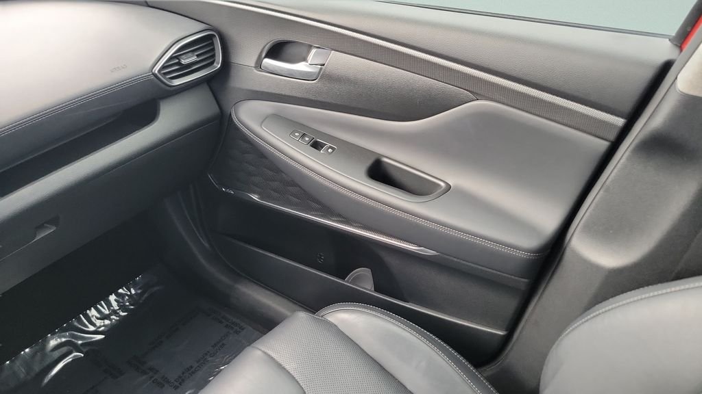 Used 2019 Red Hyundai Ultimate image 13