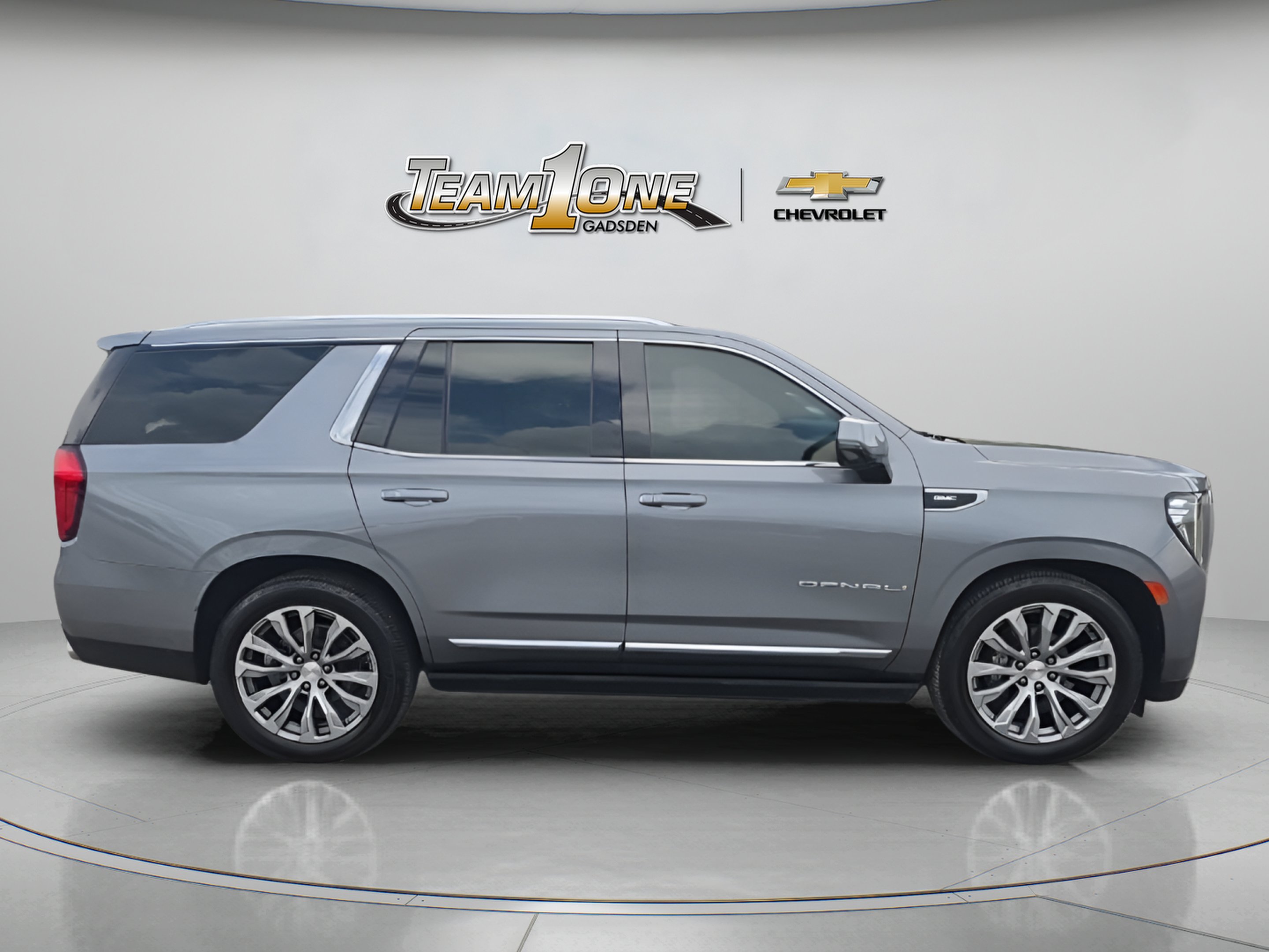 Used 2021 SATIN STEEL METALLIC GMC Denali image 8