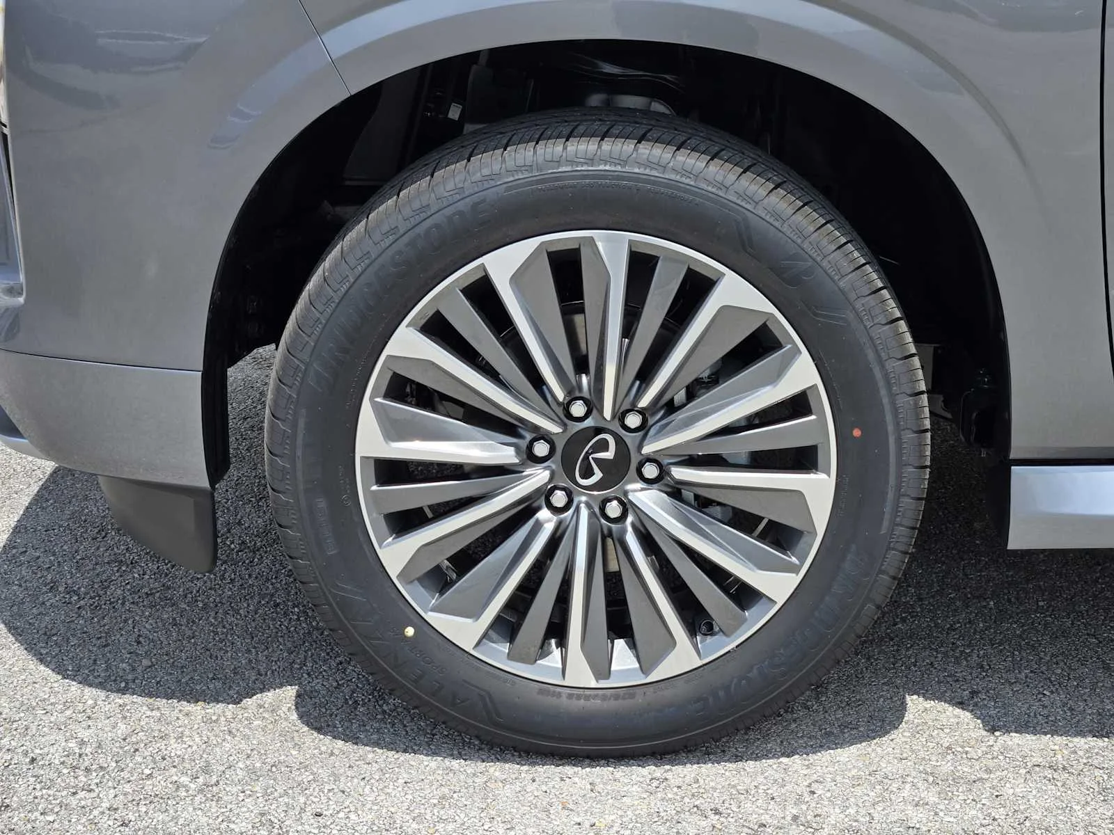 New 2026 DYNAMIC METAL INFINITI Luxe 2WD image 7