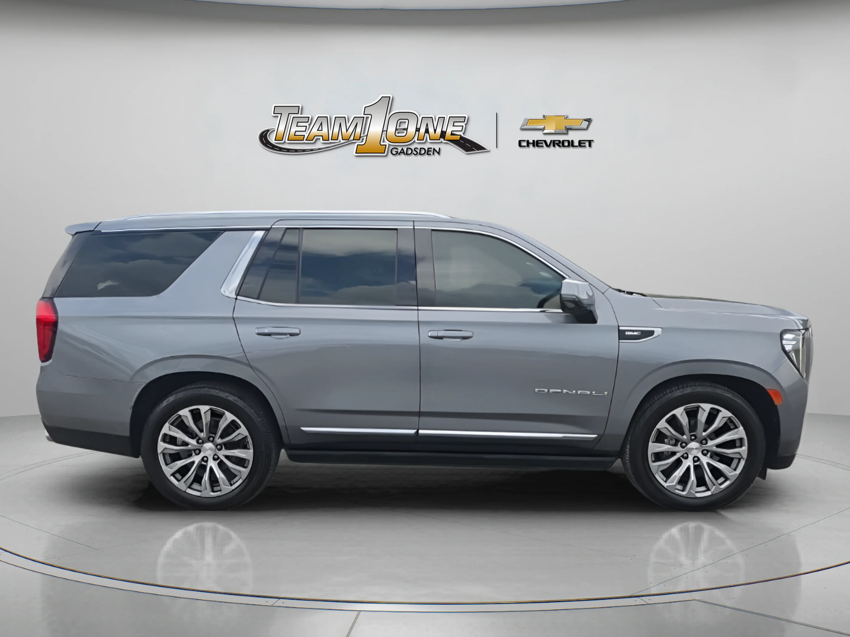 Used 2021 SATIN STEEL METALLIC GMC Denali image 8