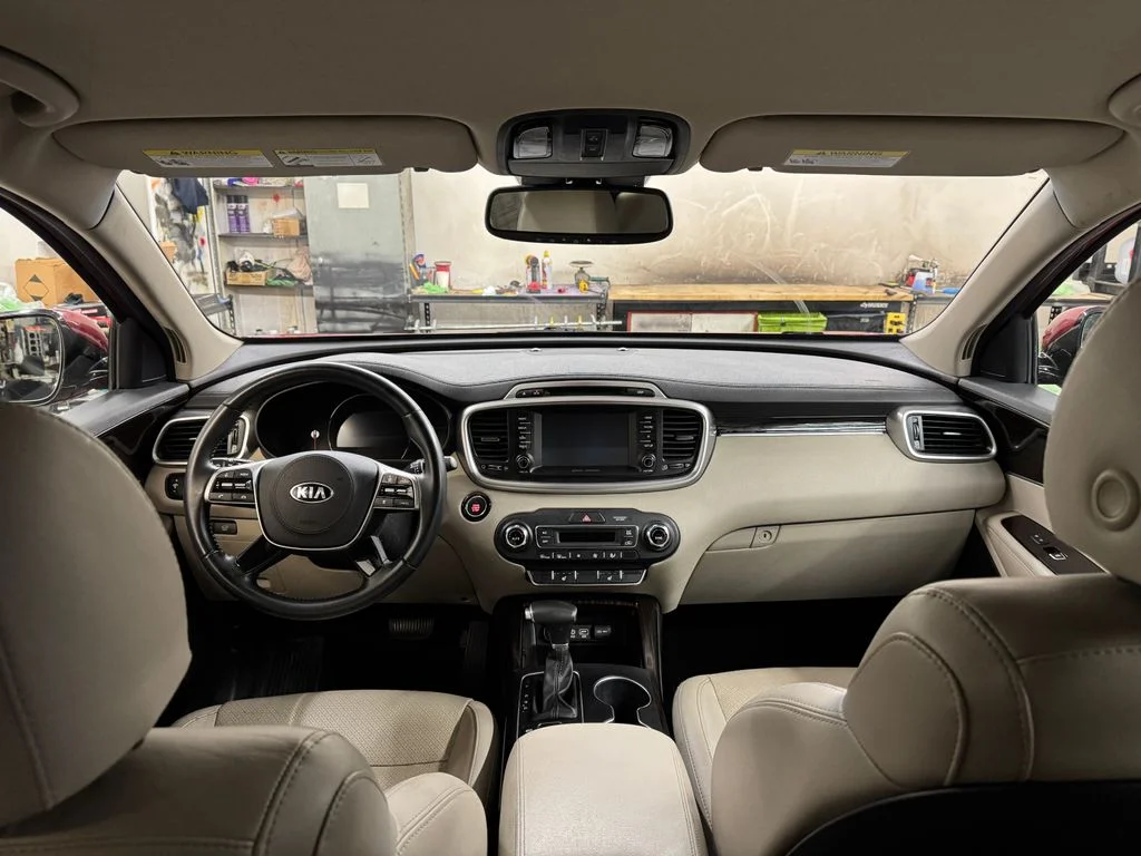 Used 2019 Red Kia EX image 26