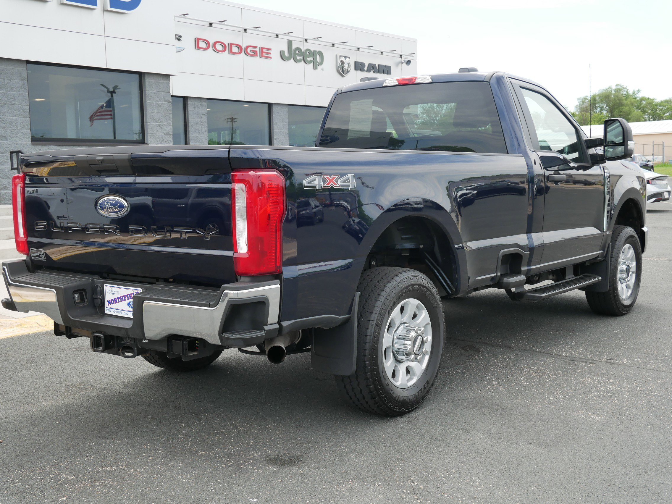Used 2023 Blue Ford XLT image 8