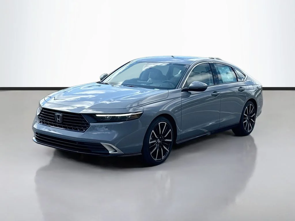 New 2026 Urban Gray Pearl Honda Touring image 4
