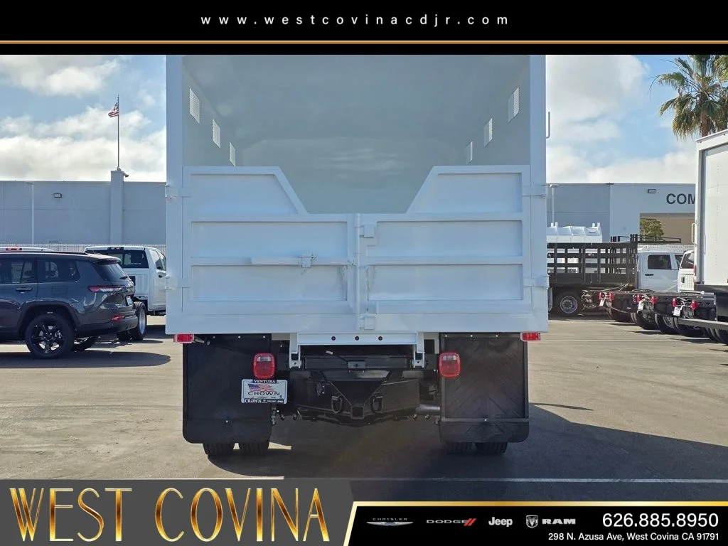 New 2025 Bright White Clearcoat RAM Tradesman image 7