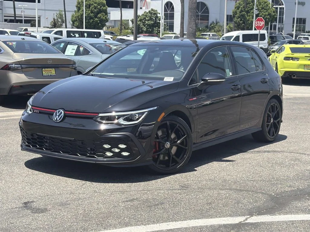 2024 Volkswagen Golf GTI 2.0T S 4-door's photo
