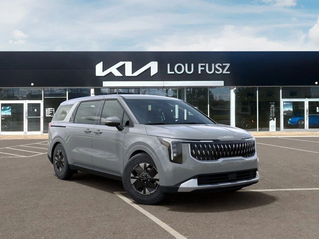 New 2027 Ceramic Silver Kia LXS image 8