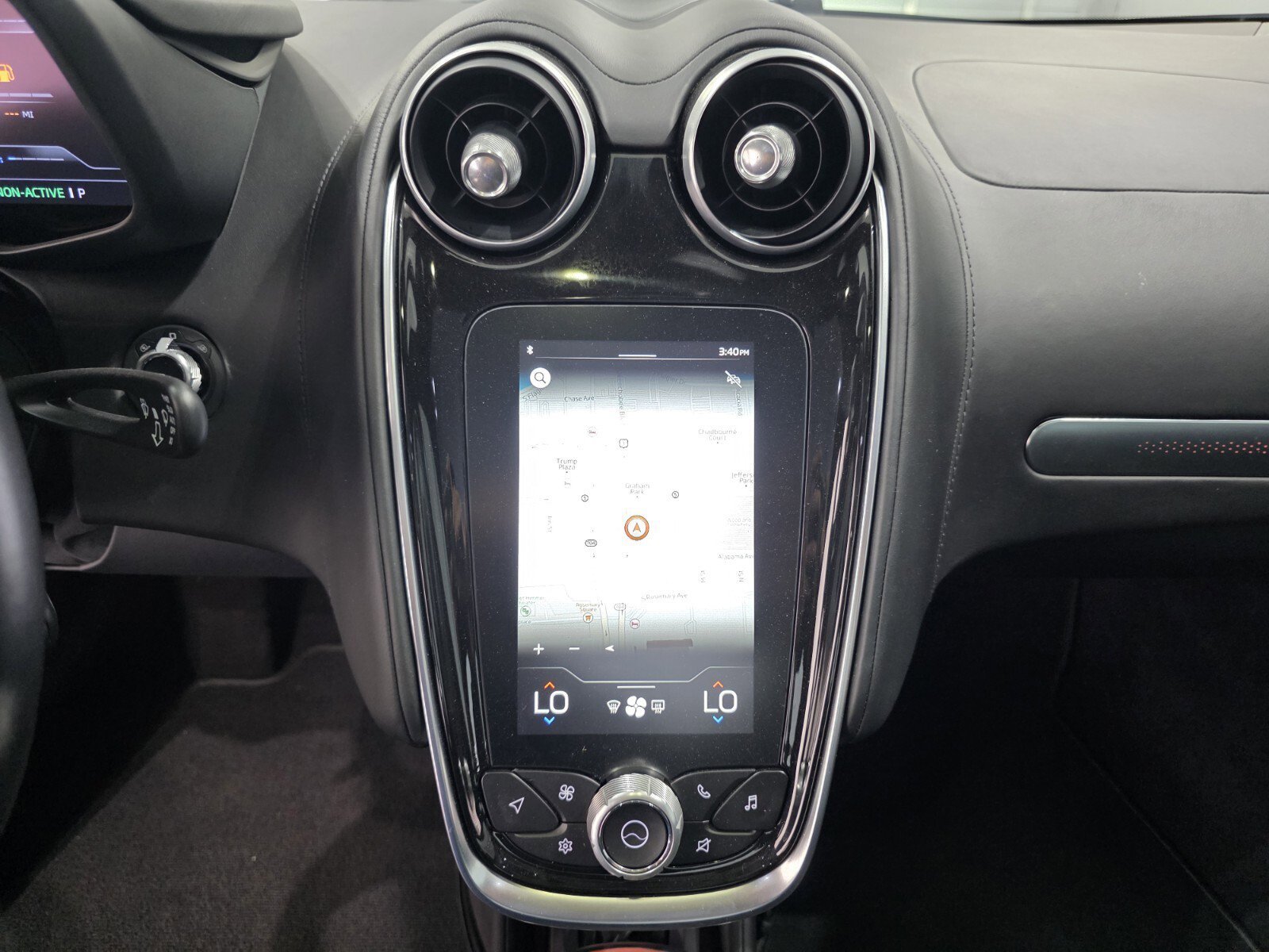 Used 2022 Flux Green McLaren  image 12