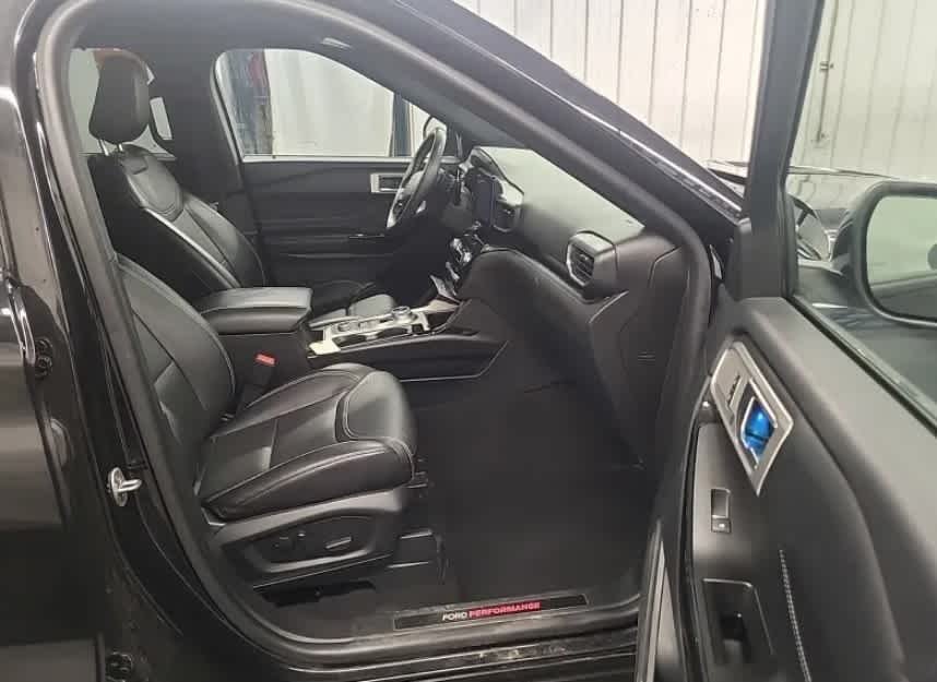 Used 2022 Agate Black Ford ST image 10