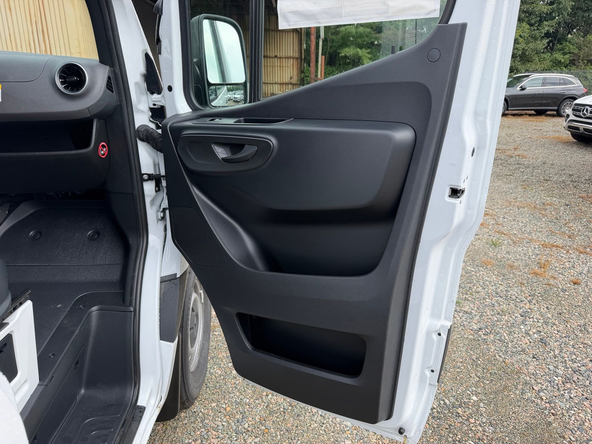 New 2026 Arctic White Mercedes-Benz Cargo 144 WB image 19