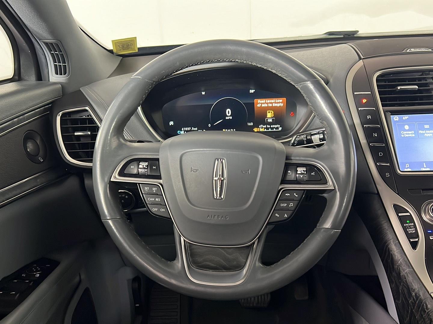 Used 2019 Blue Diamond Lincoln Reserve image 17