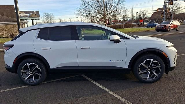 2026 Chevrolet Equinox EV 2LT - Photo 9