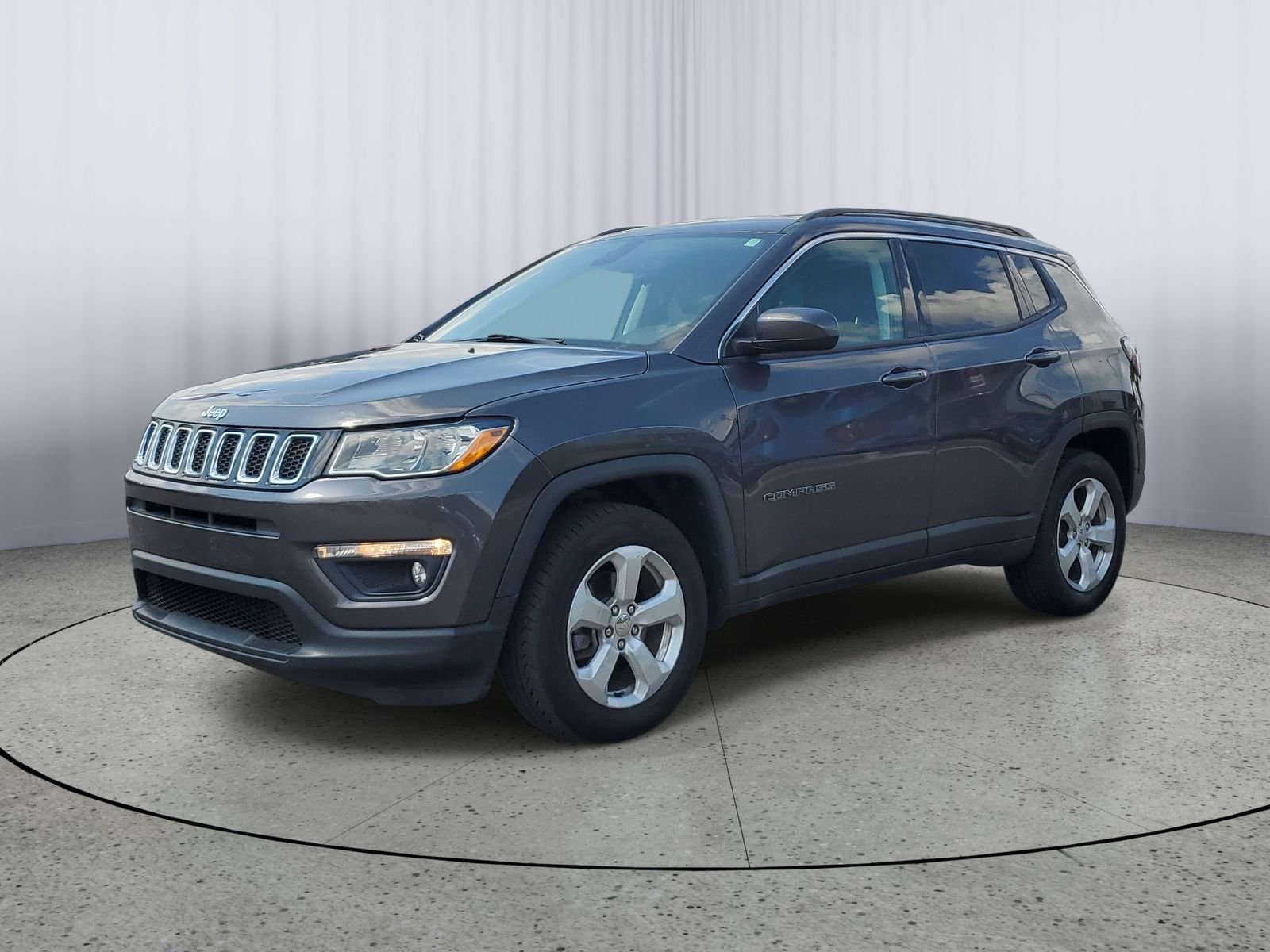Used 2018 Jeep Compass Latitude with VIN 3C4NJCBB8JT488427 for sale in Paw Paw, MI