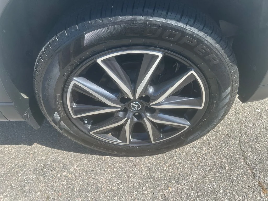 Used 2017 White Mazda Grand Touring image 7
