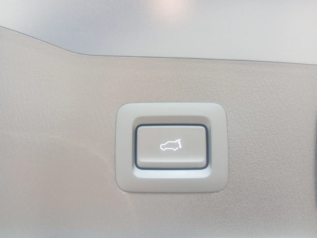 Used 2024 Gray Mazda 2.5 S Carbon Edition image 35