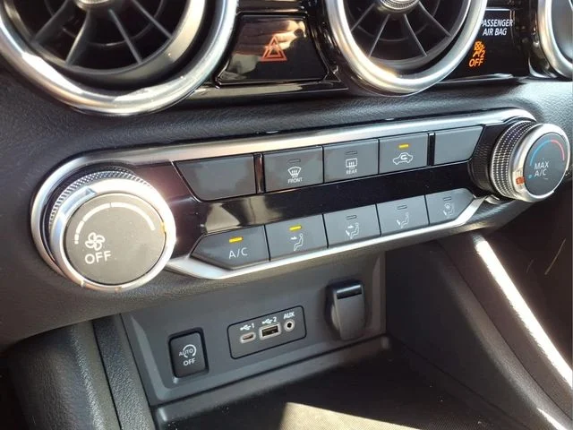 Used 2025 Gray Nissan SV image 23