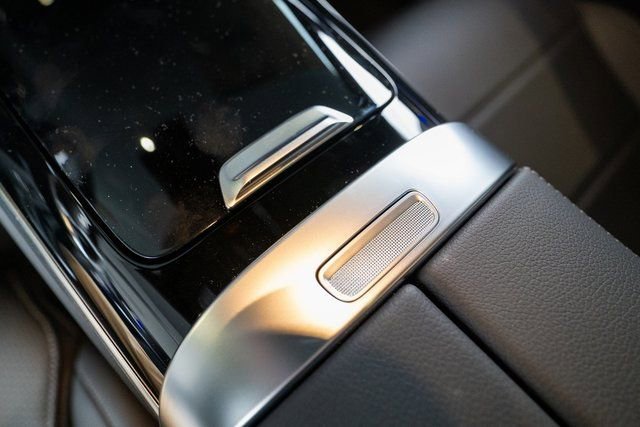 New 2026 Cirrus Silver Metallic Mercedes-Benz GLC 300 image 56