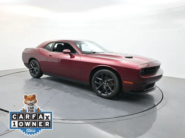 2021 Dodge Challenger SXT Auto's photo