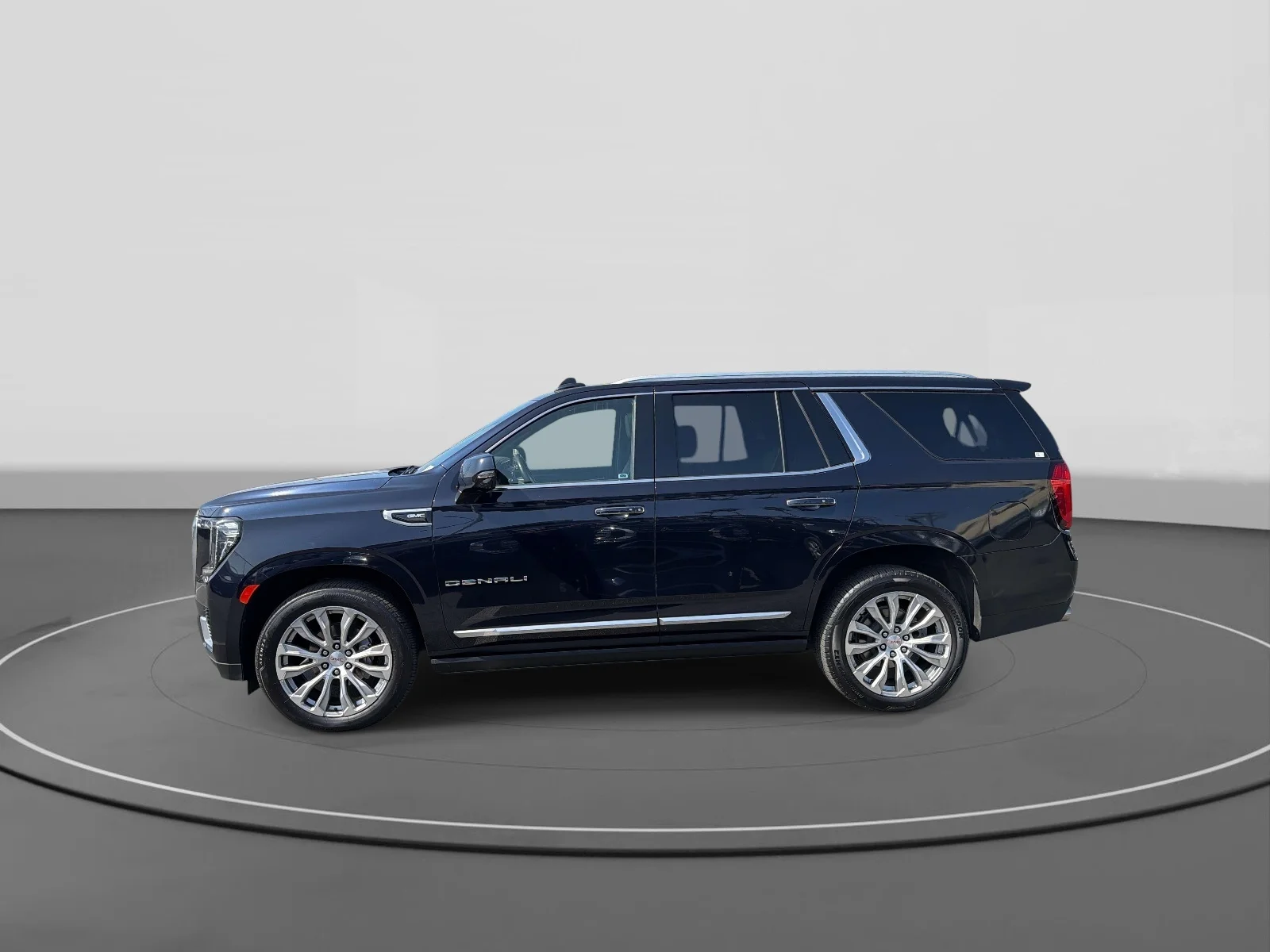 Used 2023 Midnight Blue Metallic GMC Denali image 7