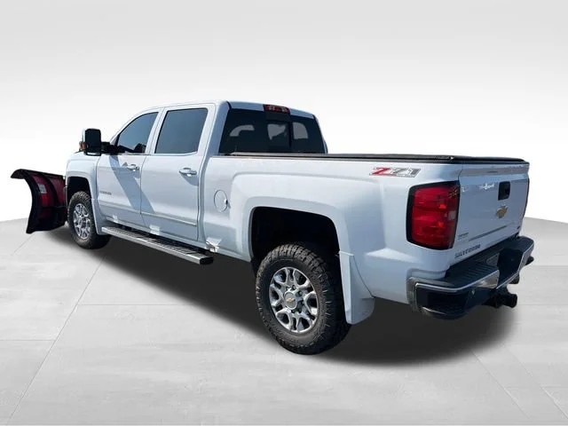 Used 2016 SUMMIT WHITE Chevrolet LTZ image 3