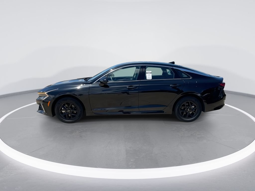 Used 2026 Black Kia LXS image 5