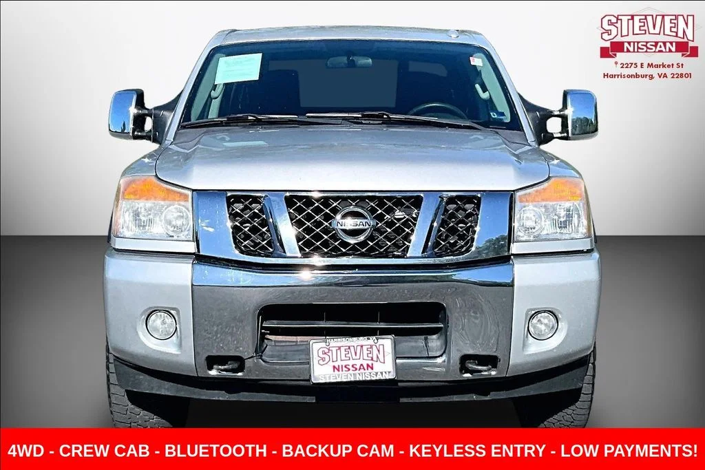 Used 2015 Silver Nissan SV image 2