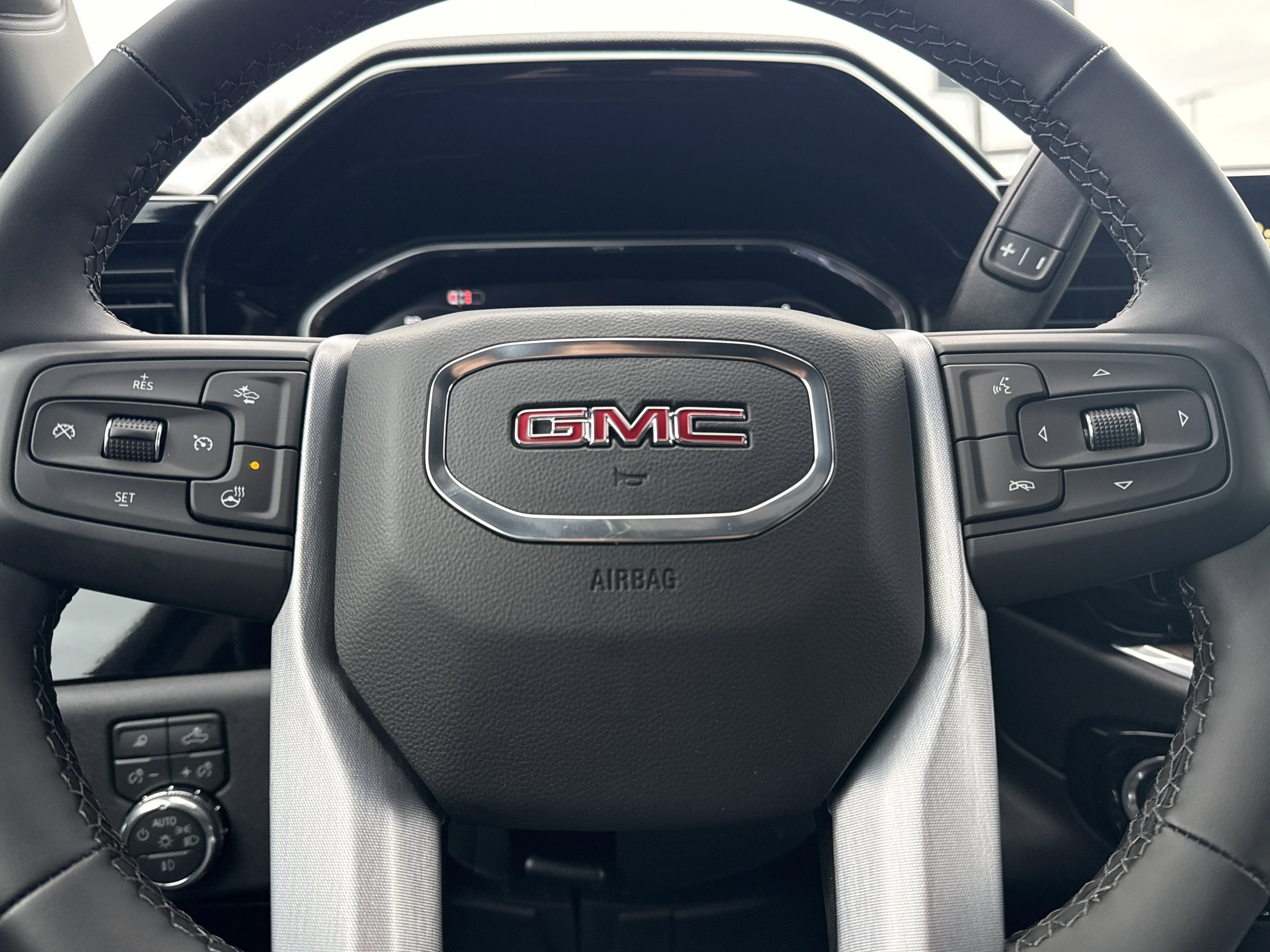 New 2026 Sterling Metallic GMC SLT image 29