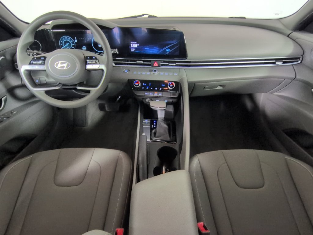 2024 Hyundai Elantra SEL - Photo 21