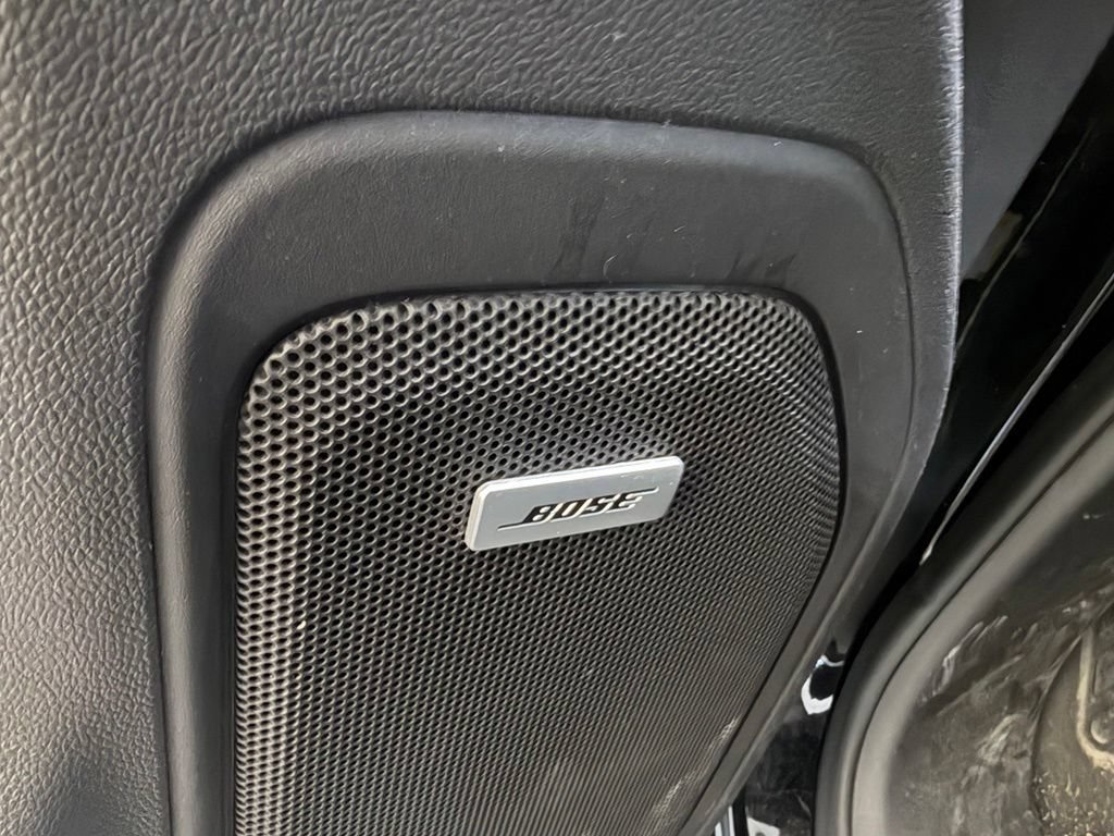 Used 2020 ONYX BLACK GMC SLT image 4