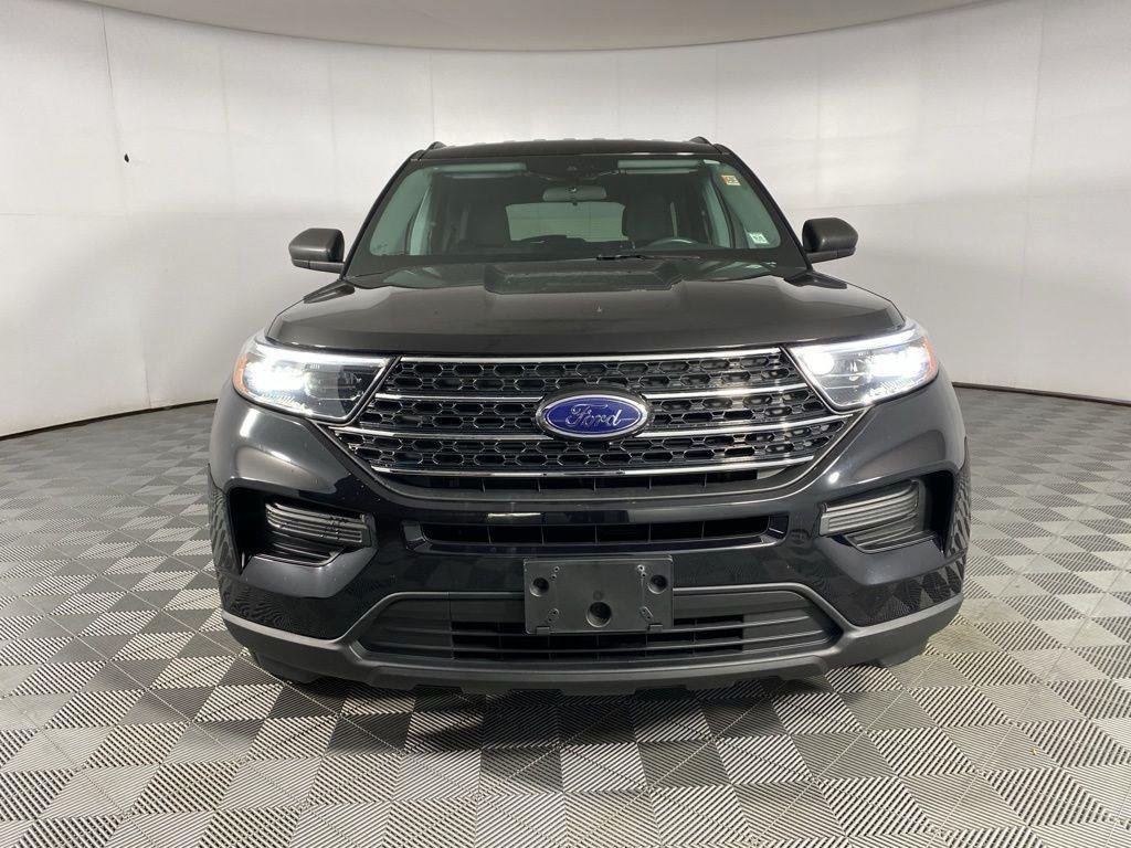 Used 2023 Black Metallic Ford XLT image 3