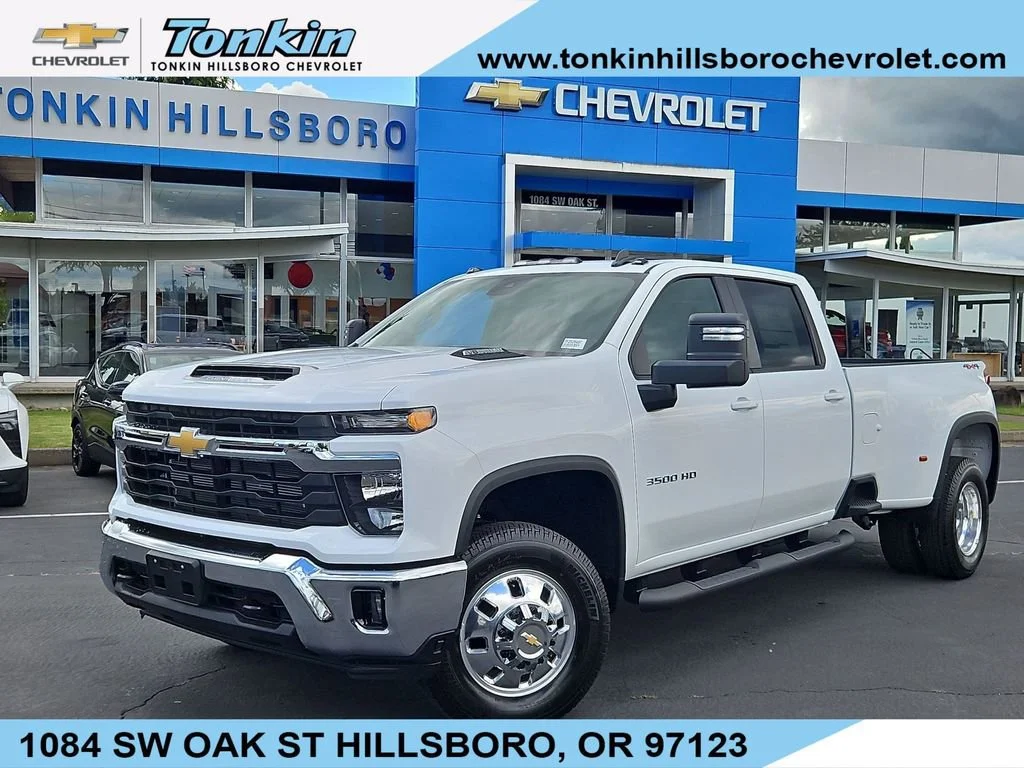 2026 Chevrolet Silverado HD LT 4WD Crew Cab Long Box DRW's photo