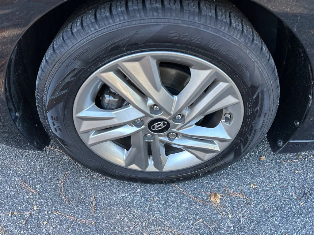 Used 2019 Black Hyundai Value Edition image 12
