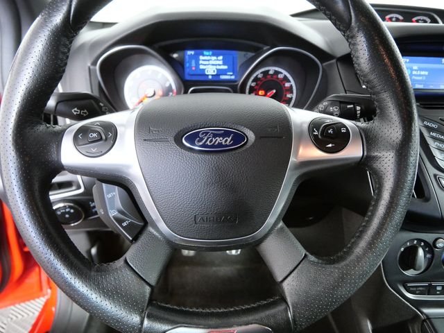 Used 2014 Red Ford ST image 24