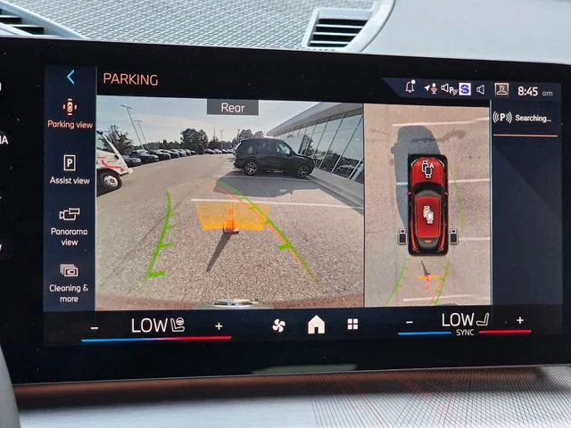 Used 2025 Red BMW xDrive28i image 32
