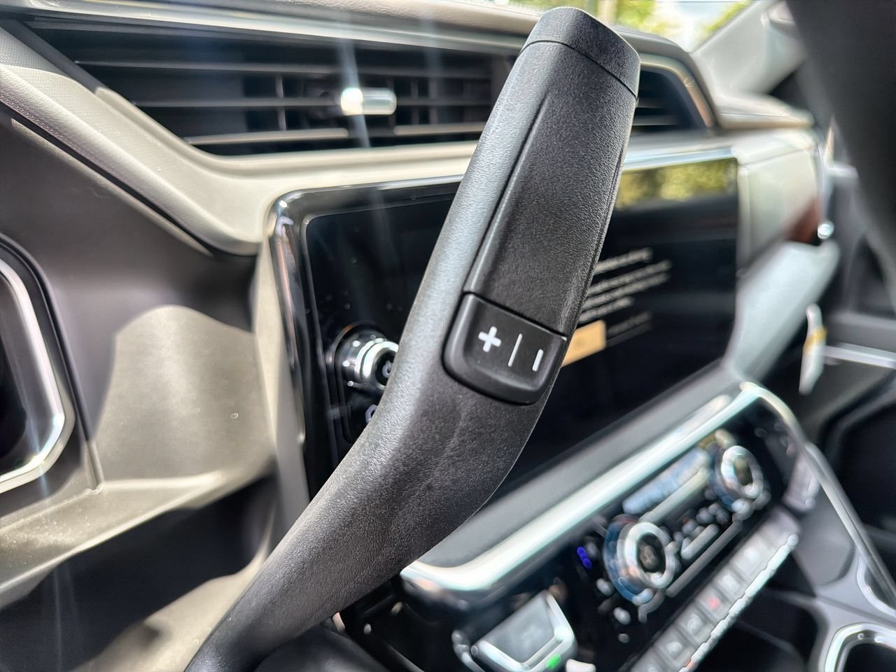 2026 GMC Sierra 3500HD Denali - Photo 14