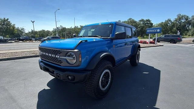 2023 Ford Bronco Badlands 4x4's photo