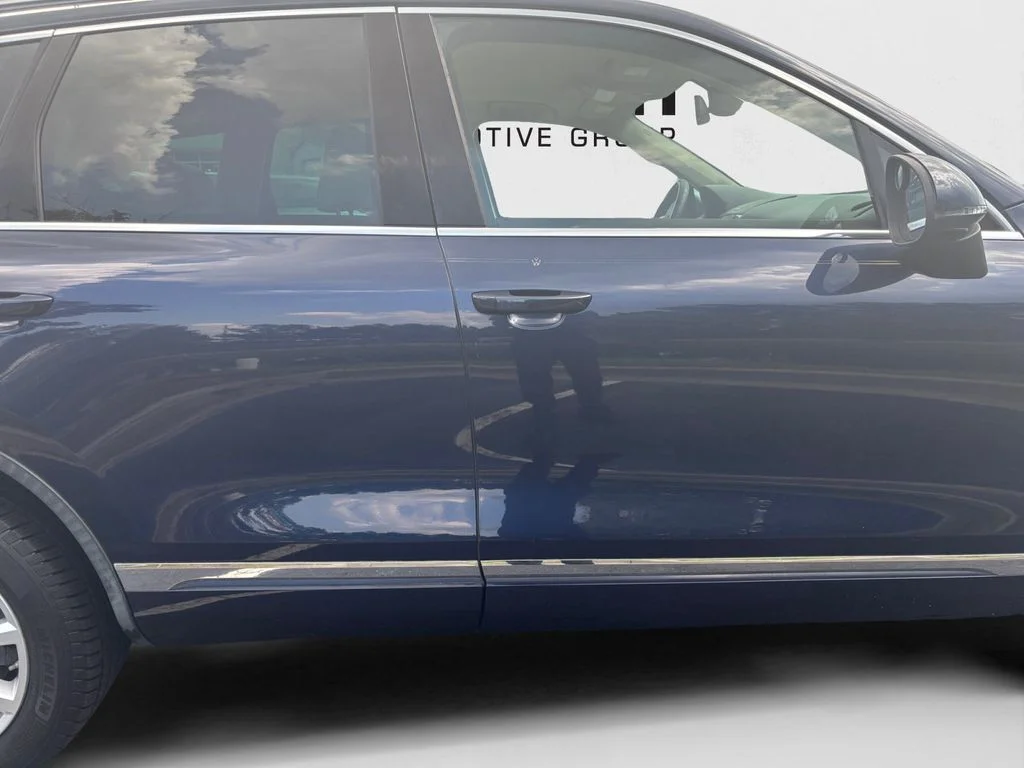 Used 2013 Black Volkswagen V6 TDI image 19