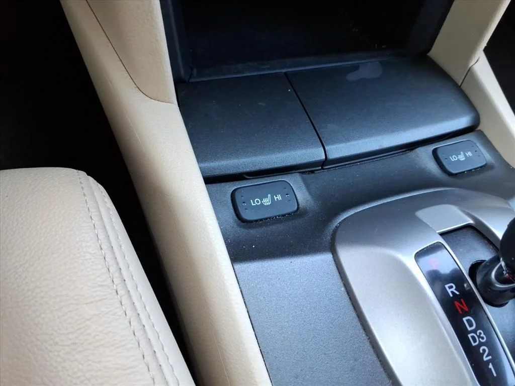 Used 2012  Honda EX-L image 24