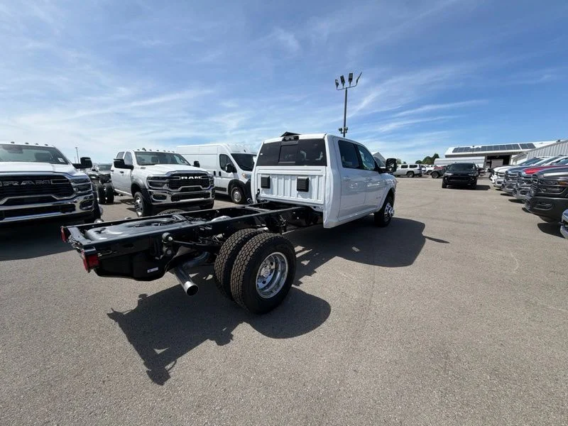 New 2026 Bright White Clear-Coat Exterior Paint RAM Laramie image 3