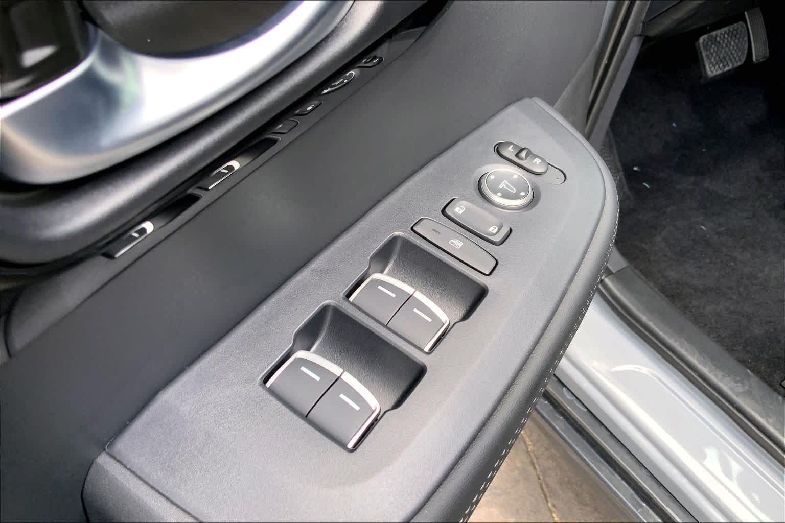 New 2026 Urban Gray Pearl Acura  image 13