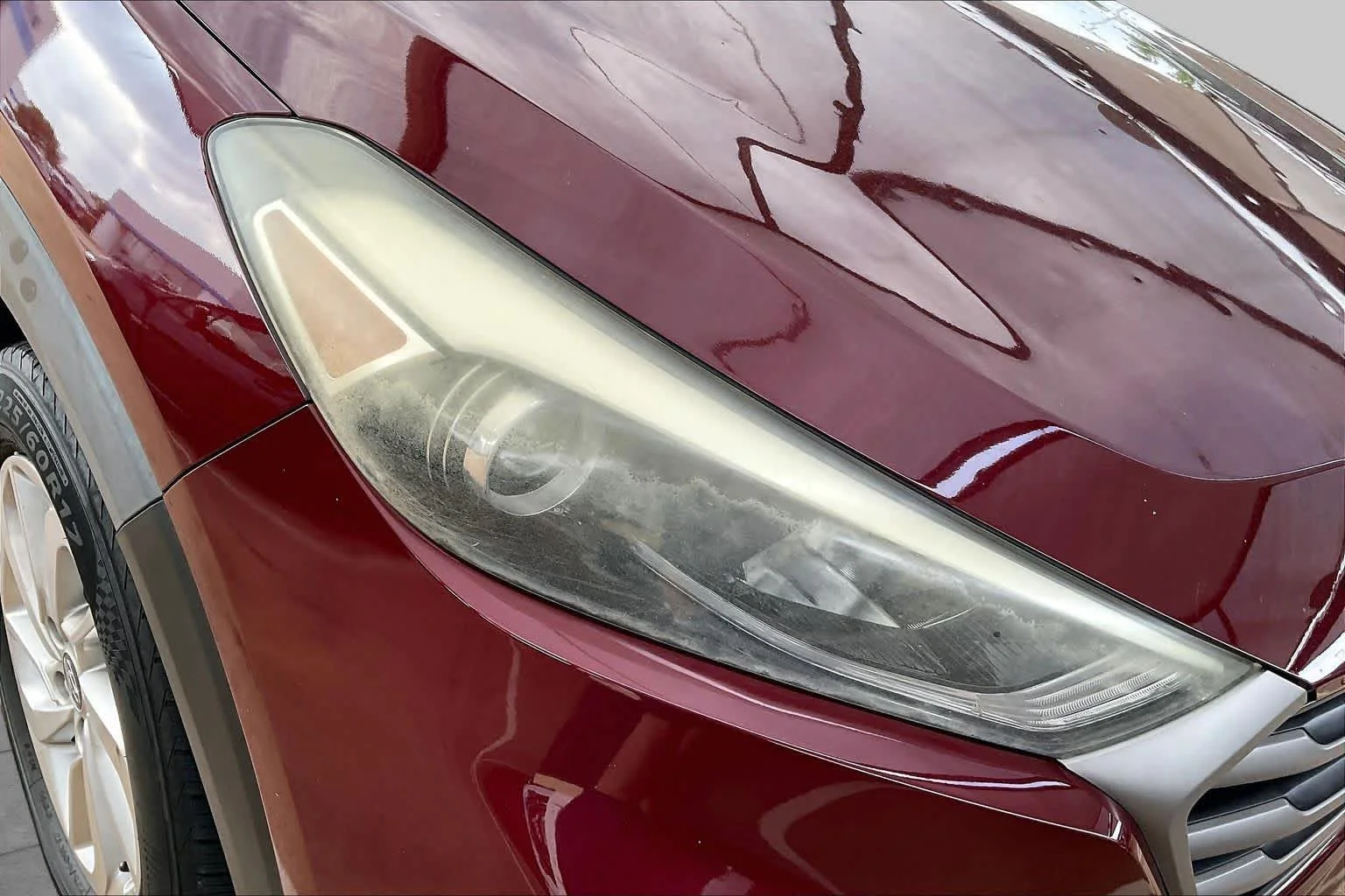 Used 2016 Ruby Wine Hyundai Eco image 27