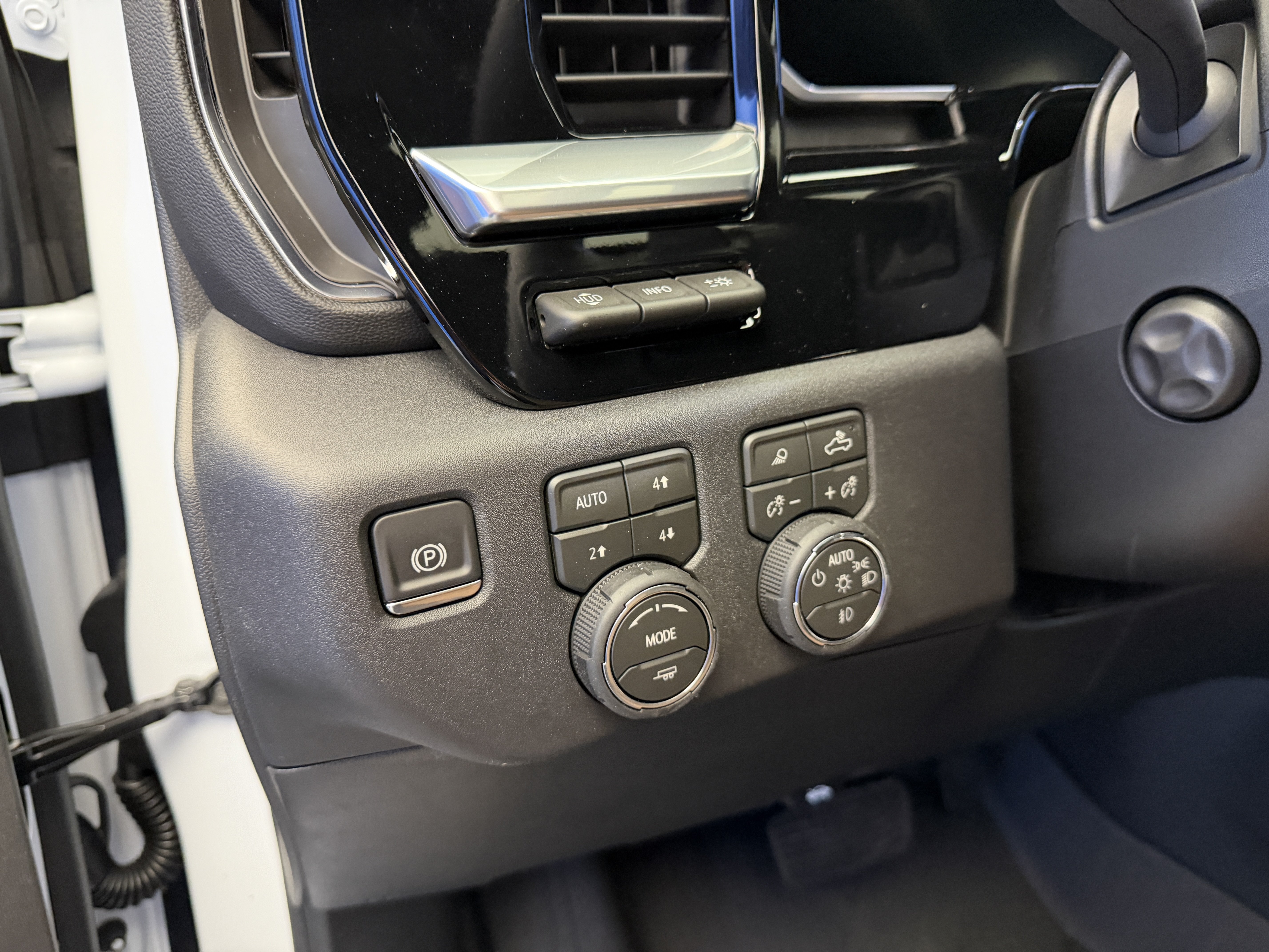 2026 Chevrolet Silverado 1500 High Country - Photo 15
