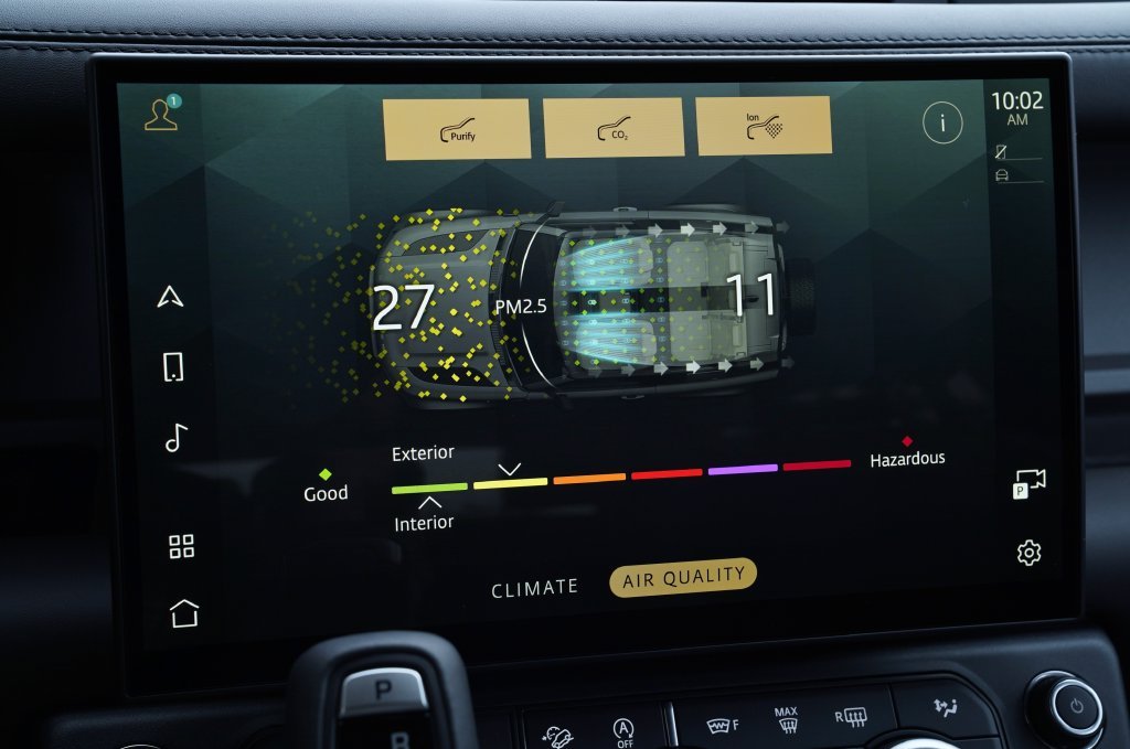 New 2026 Santorini Black Land Rover V8 image 25