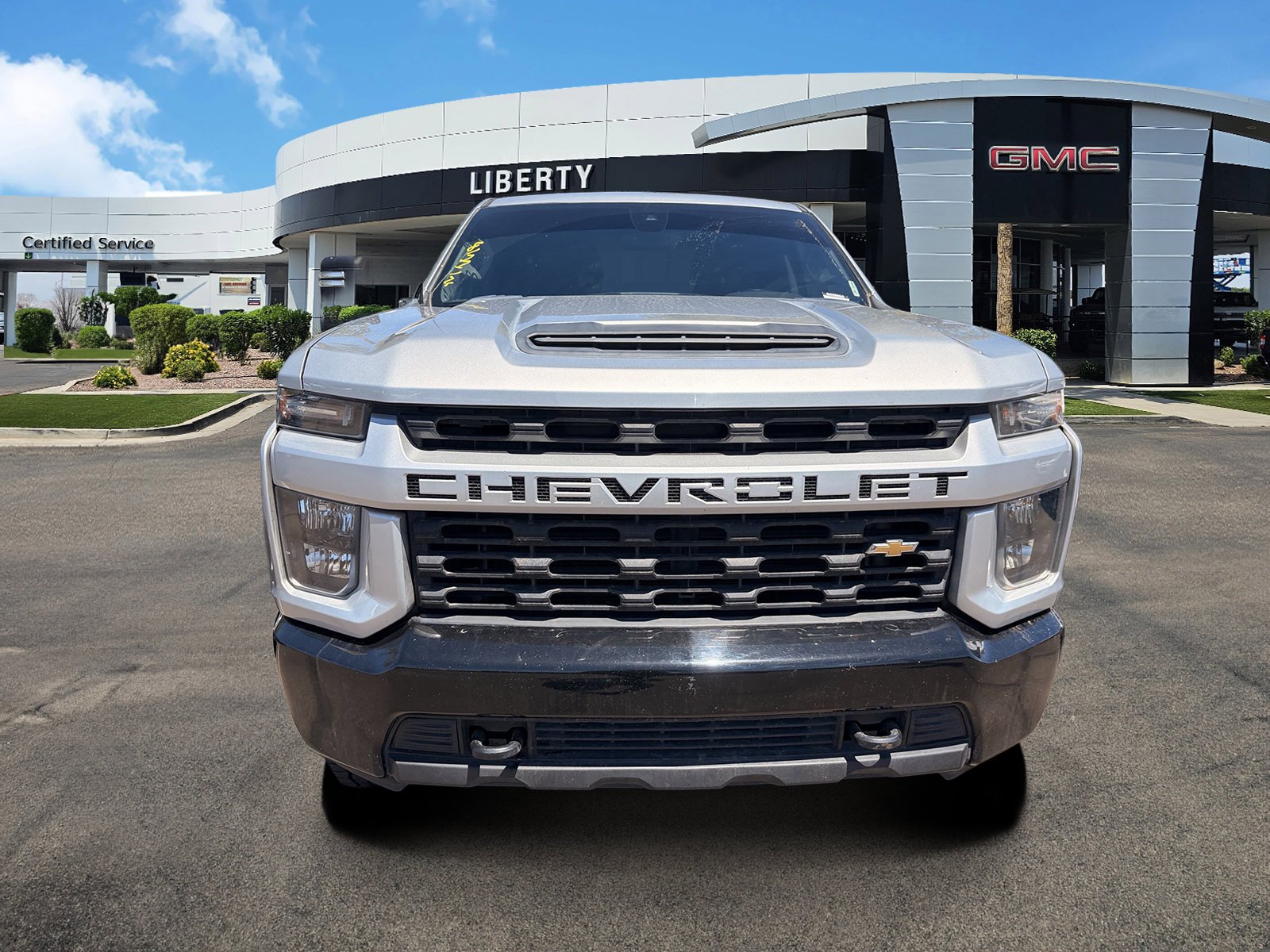 Used 2022 SILVER ICE METALLIC Chevrolet Custom image 2