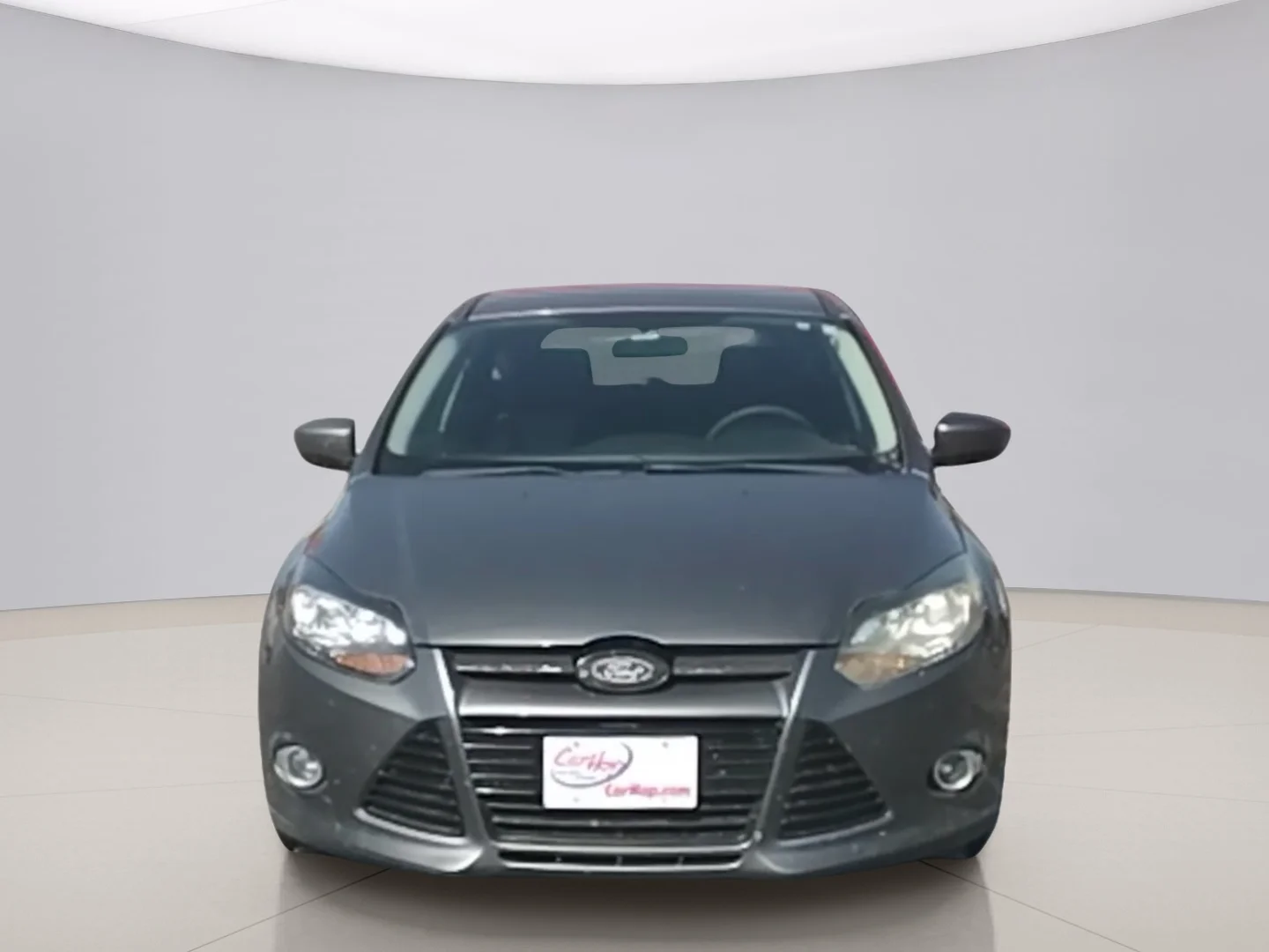 Used 2012 Gray Ford SE image 2
