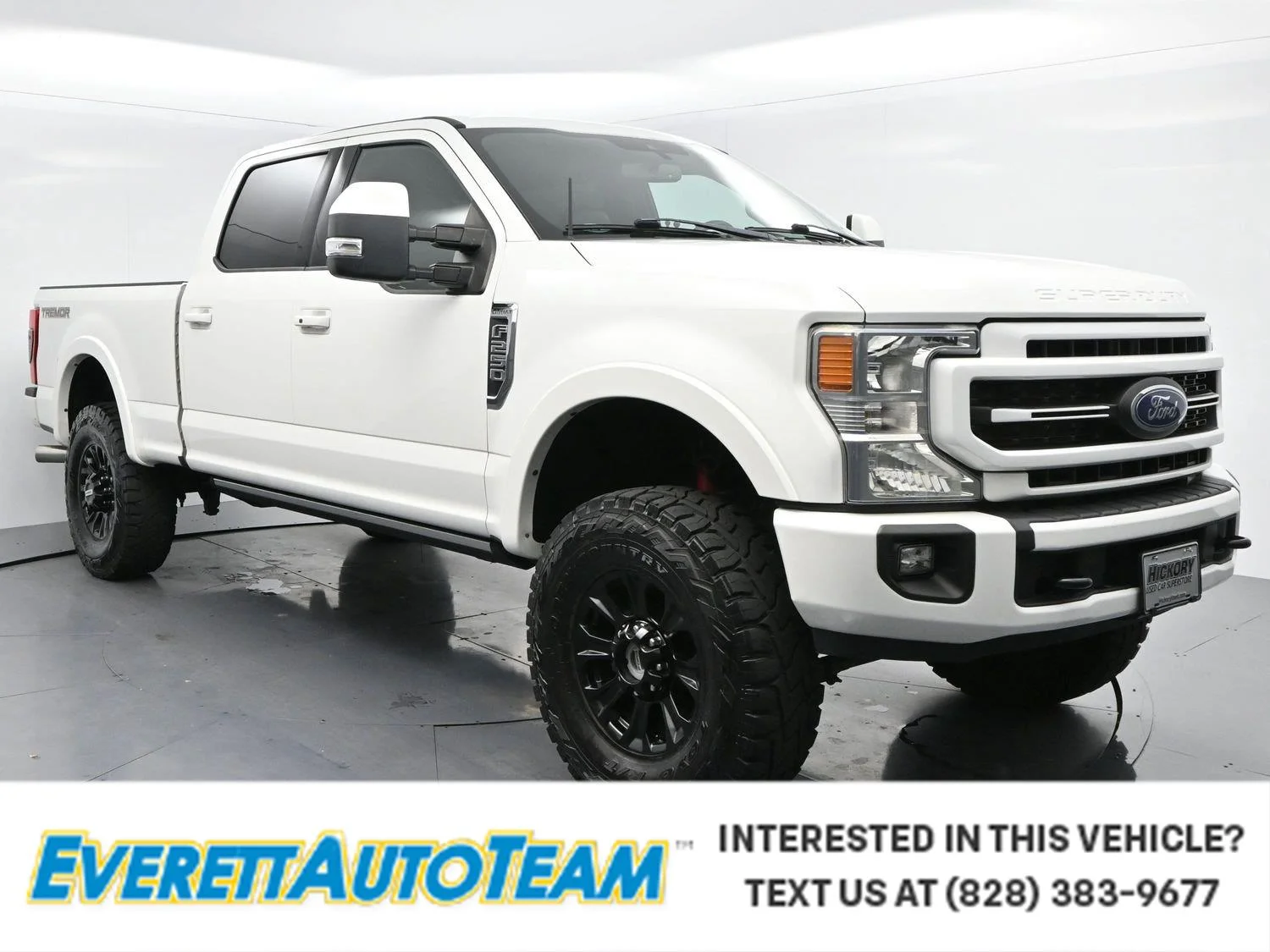 Used 2022 Star White Metallic Tri-Coat Ford LARIAT image 1