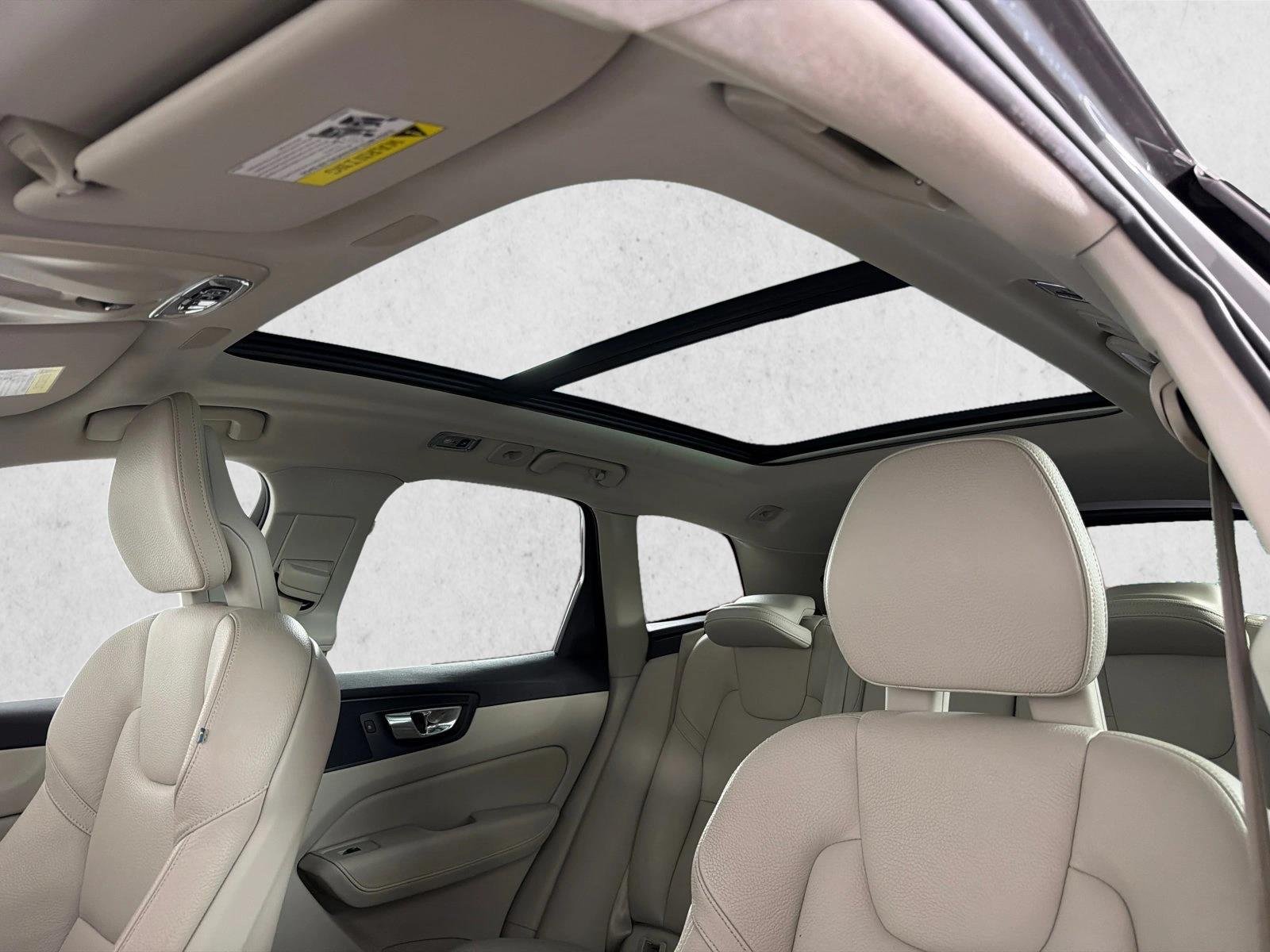 Used 2018 Volvo XC60 Inscription with VIN YV4102RL3J1024377 for sale in Newnan, GA