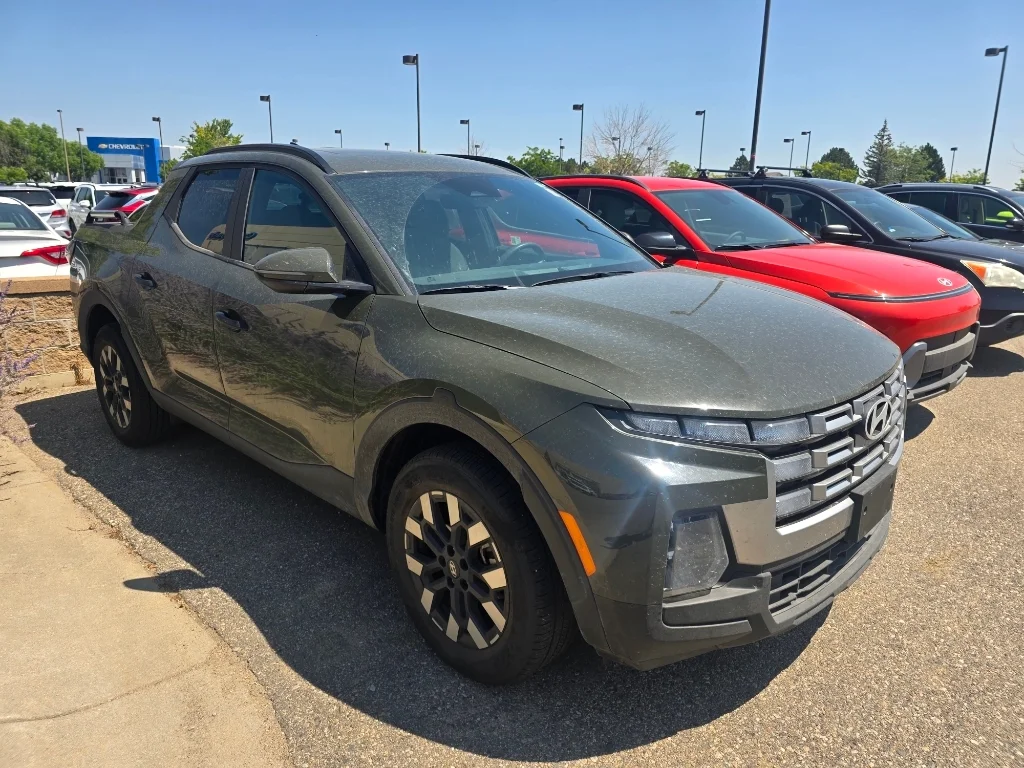 Used 2025 Rockwood Green Hyundai SEL Activity image 6
