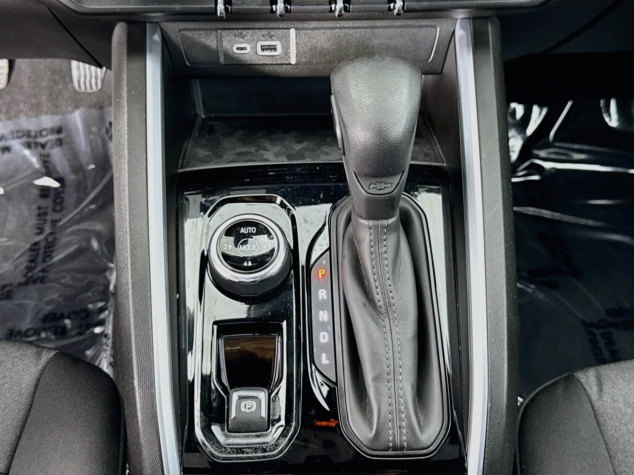 Used 2024 Summit White Chevrolet Trail Boss image 19